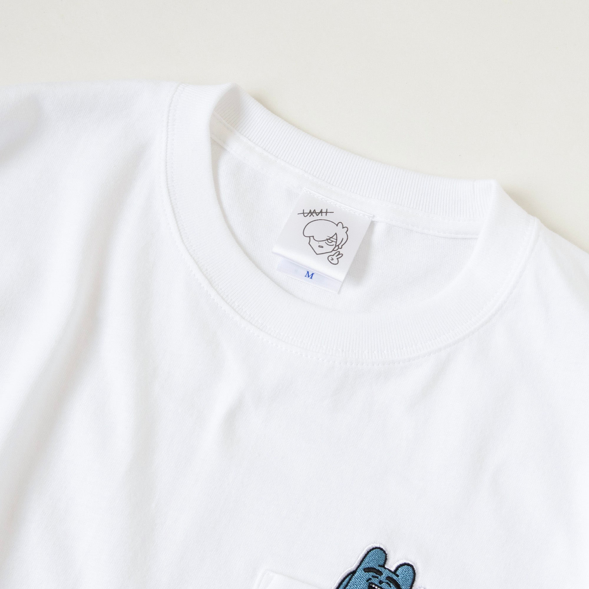 きよし刺繍ポケット Tee（ホワイト） – きよし店主のおたから屋